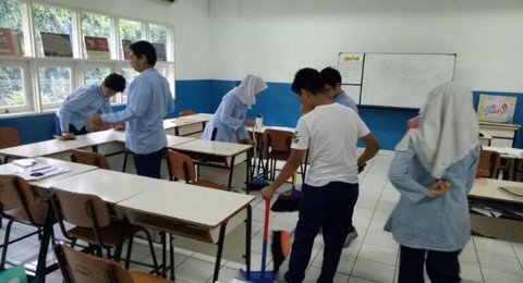 Cara Membersihkan Kelas